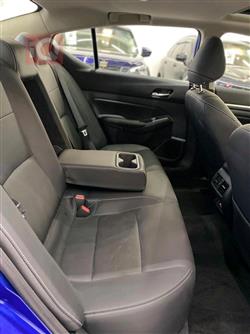 نيسان ألتيما